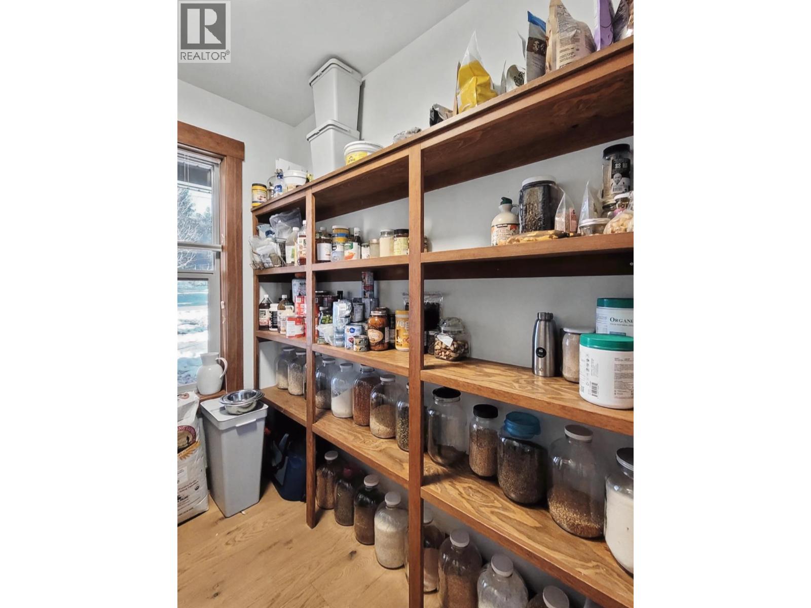 8170 Plotnikoff Road - 22