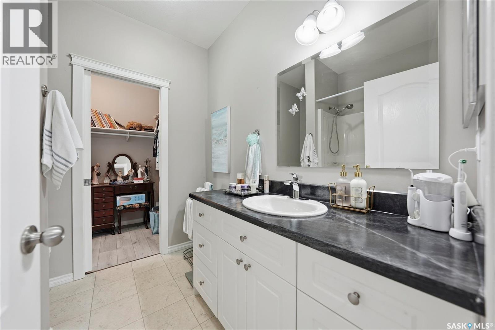 #8 320 3rd STREET - 20