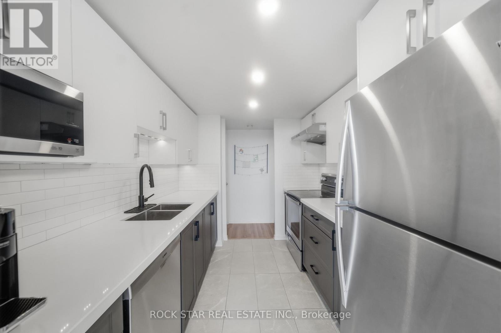 #701 5 KENNETH AVENUE - 19