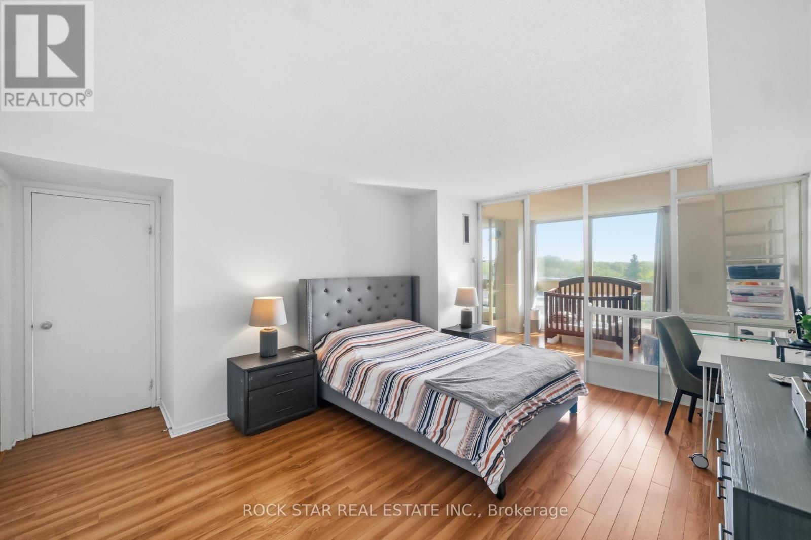 #701 5 KENNETH AVENUE - 21