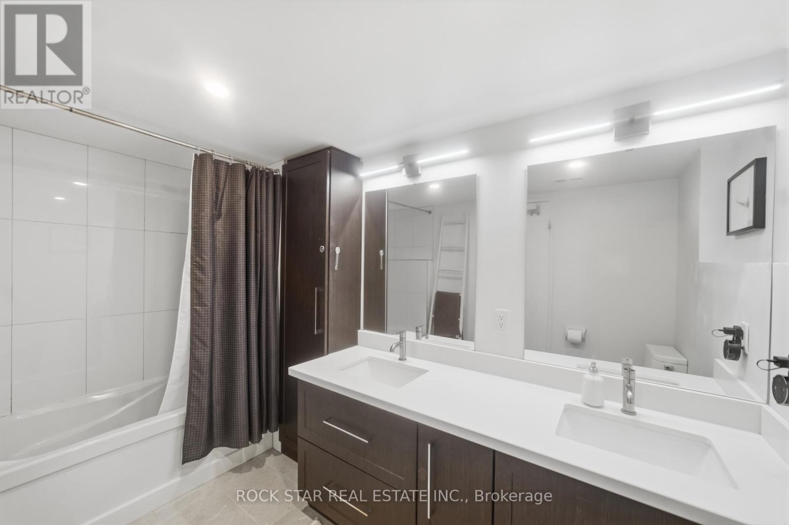 #701 5 KENNETH AVENUE - 27