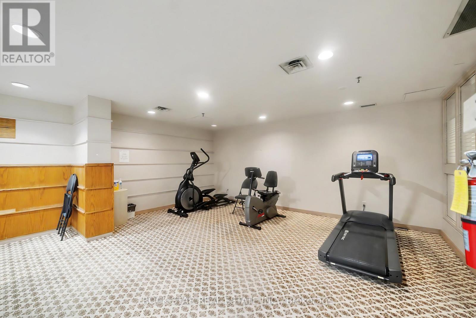 #701 5 KENNETH AVENUE - 35