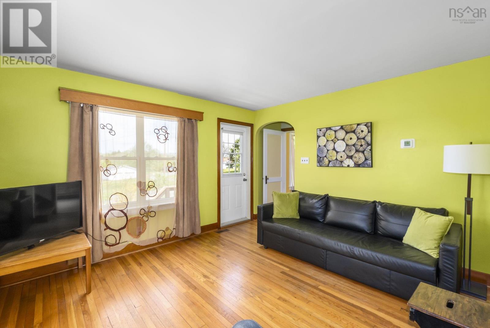 4336 Highway 1 - 35