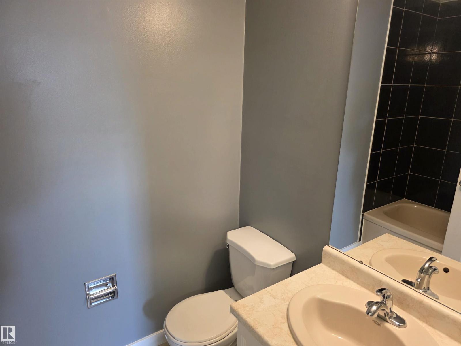 12430 85 ST NW - 15