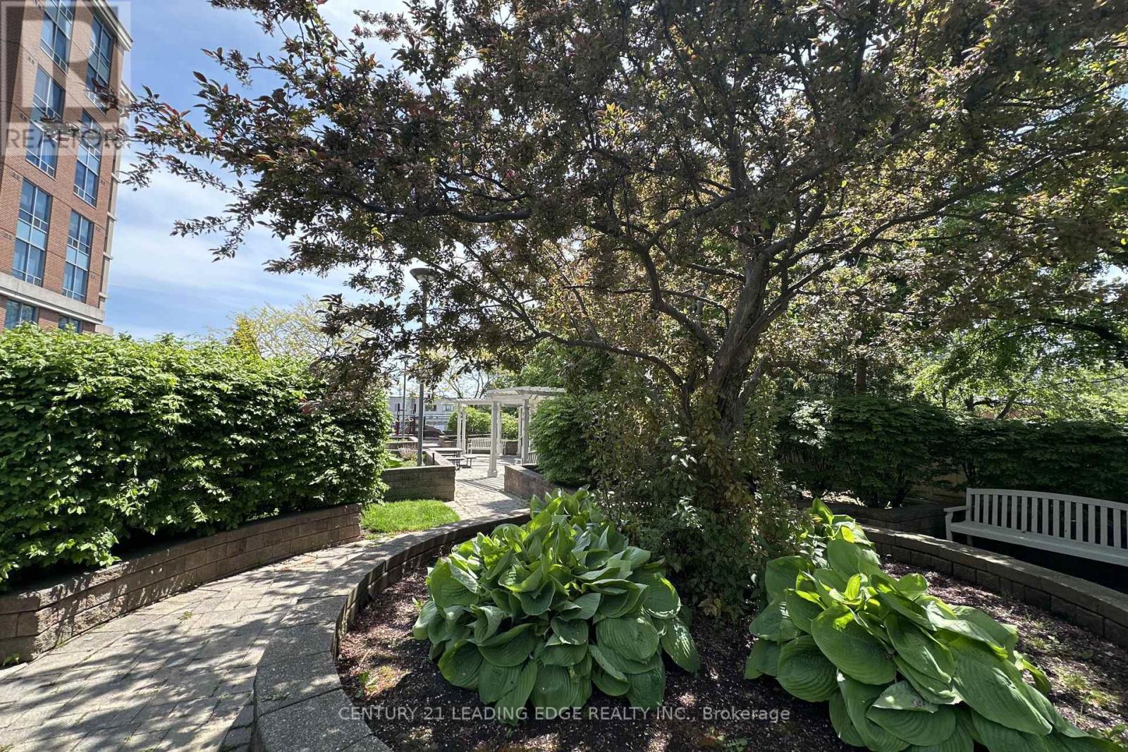 #603 2772 KEELE STREET - 22