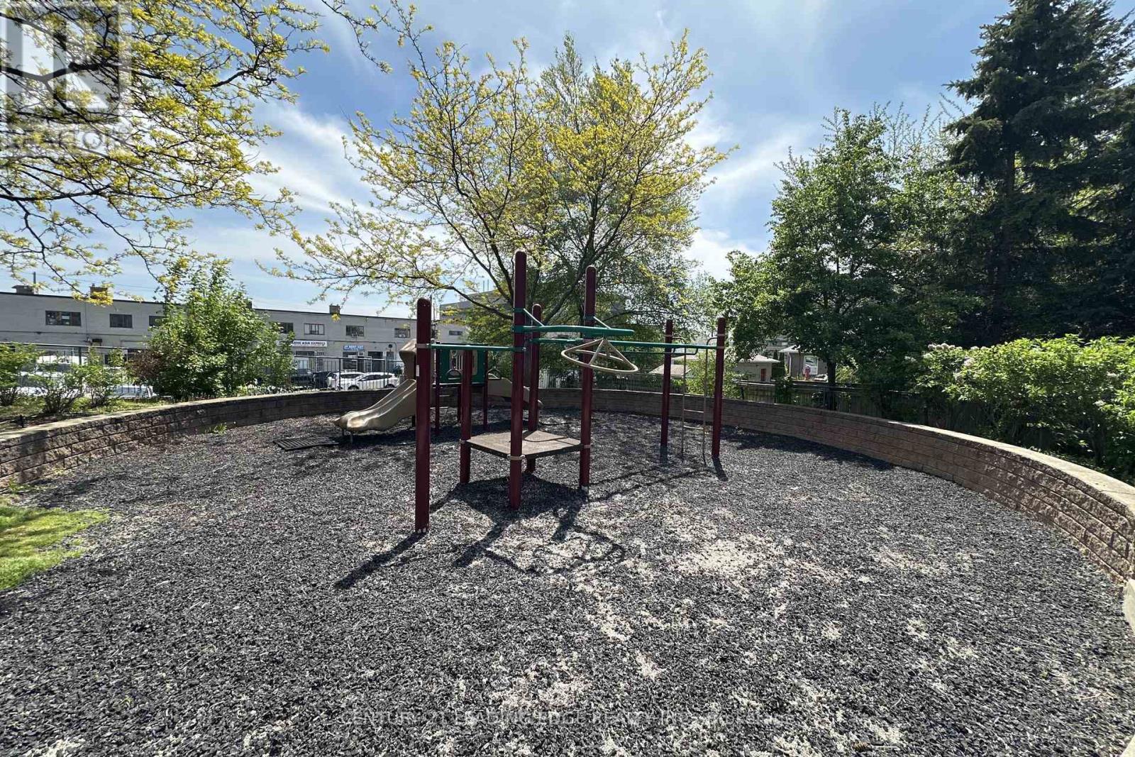 #603 2772 KEELE STREET - 24