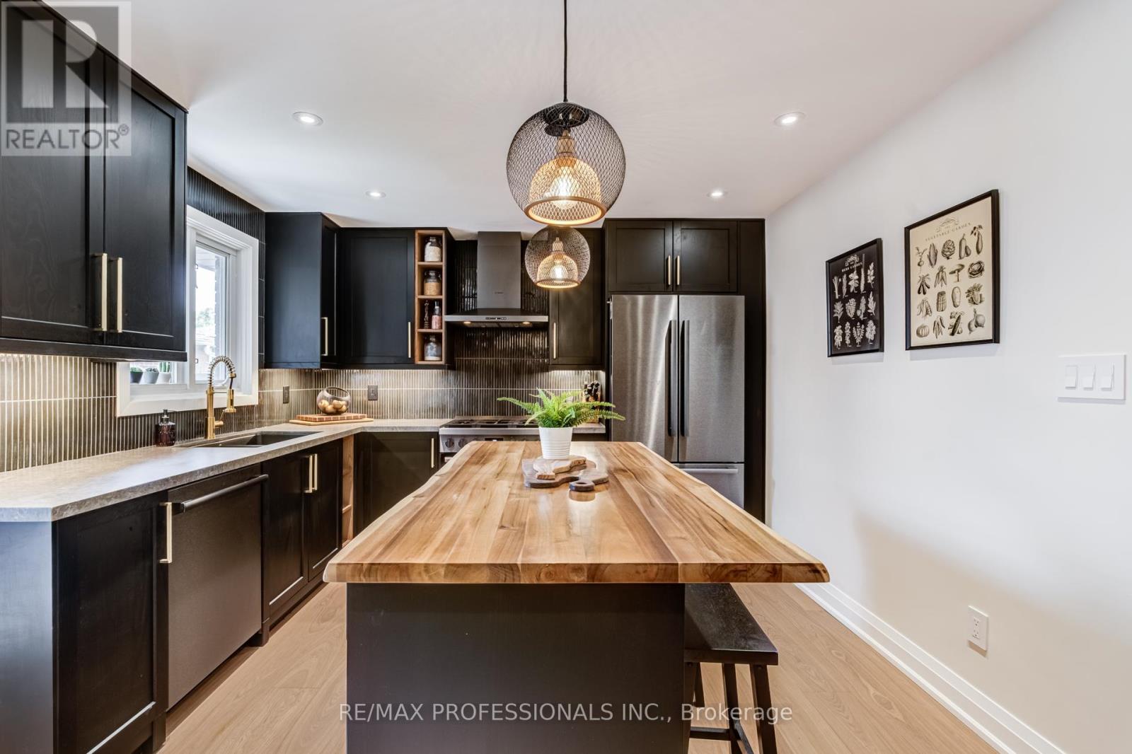 3 BURIN COURT - 15