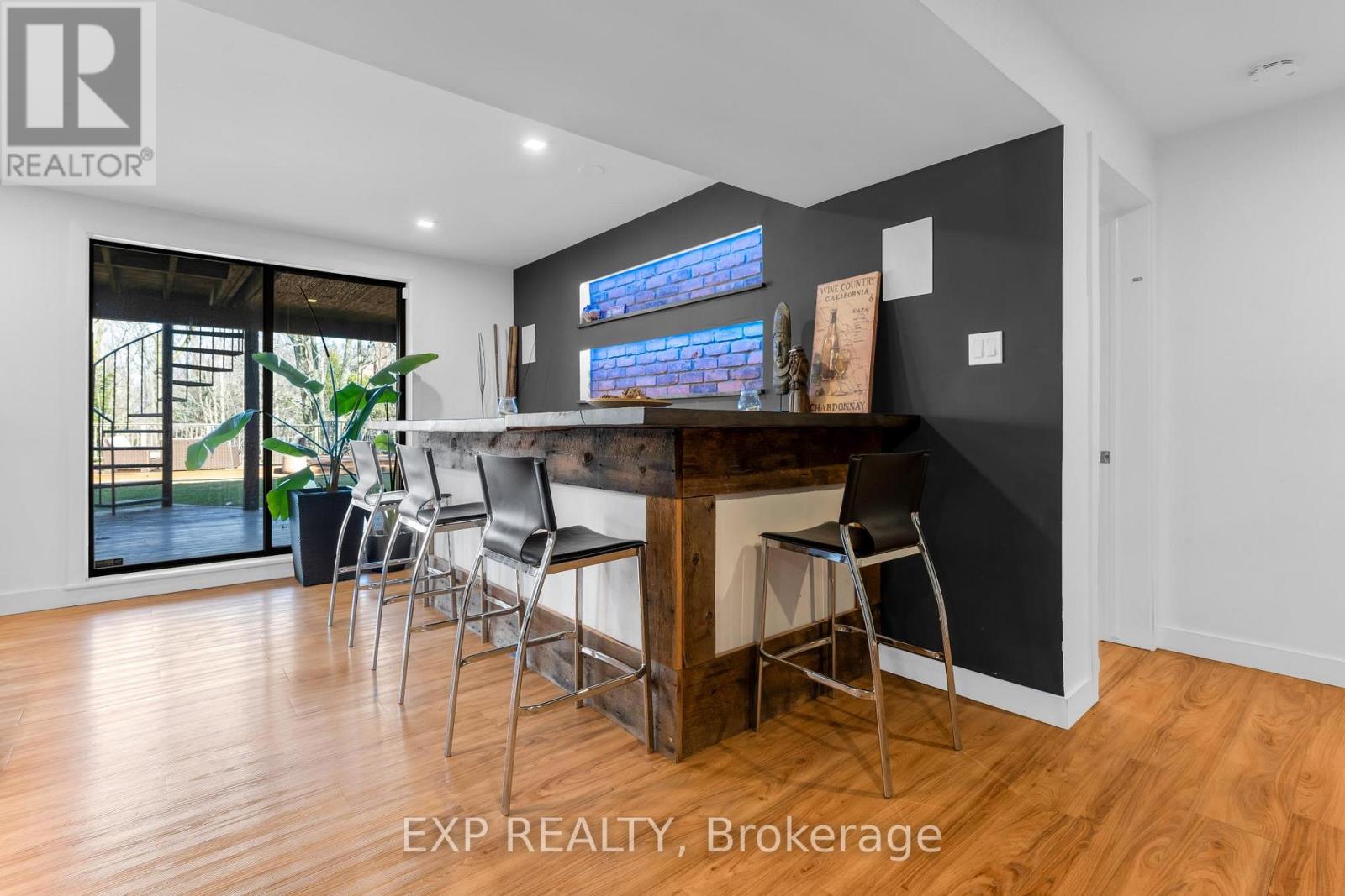 39 HILTS DRIVE - 27
