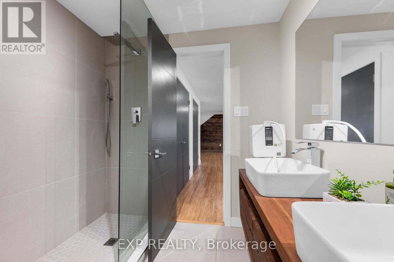39 HILTS DRIVE - 32