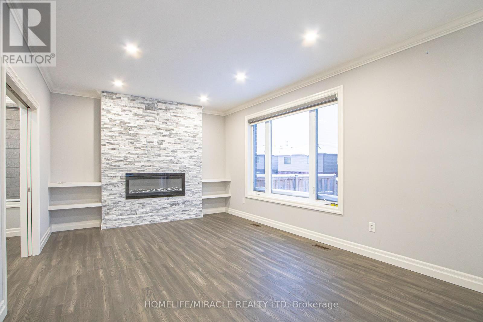 2872 DOYLE DRIVE - 22
