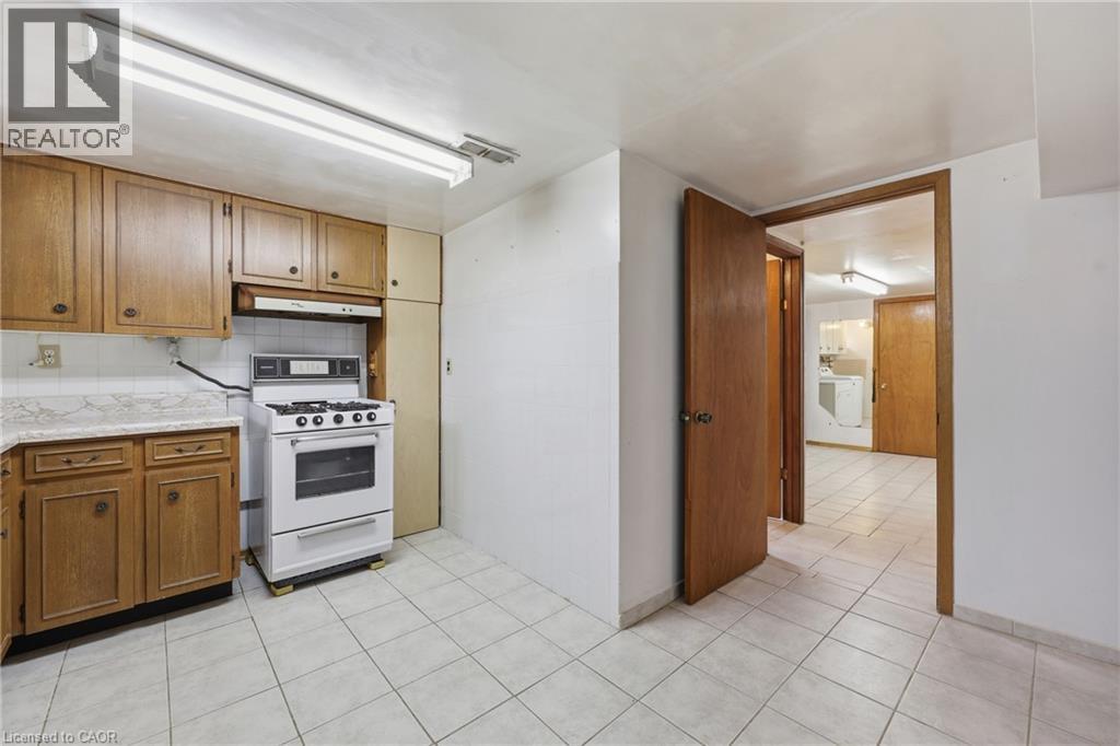 61 BELLINGHAM Drive - 28