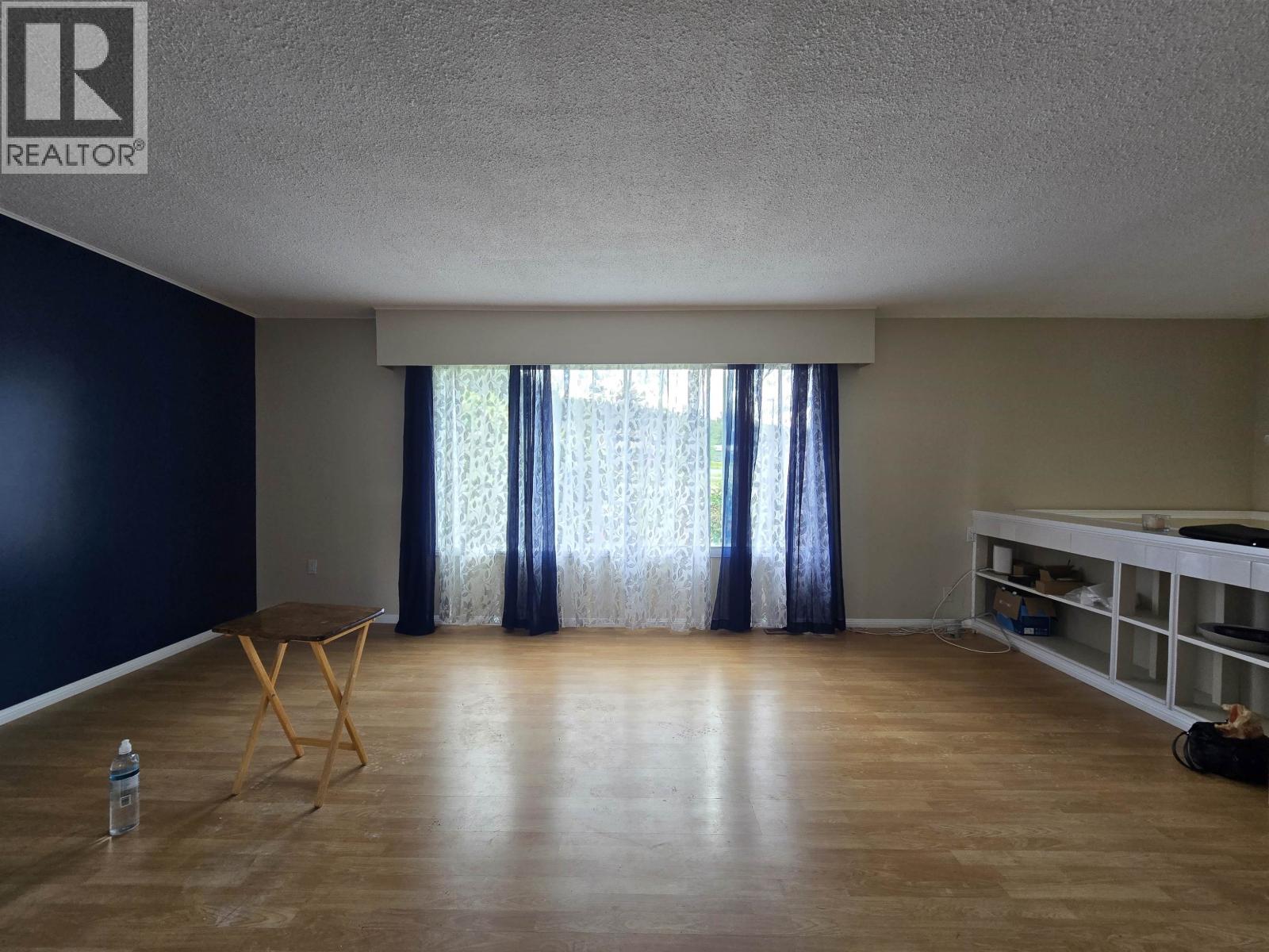 997 ALDER AVENUE - 6