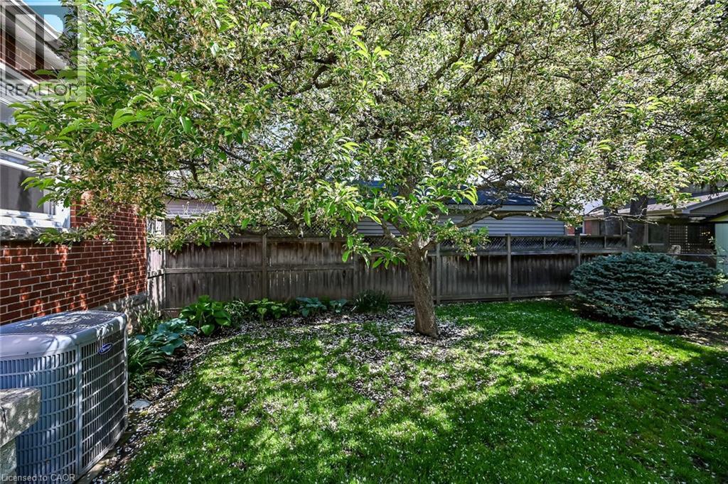 62 UPLANDS Avenue - 31
