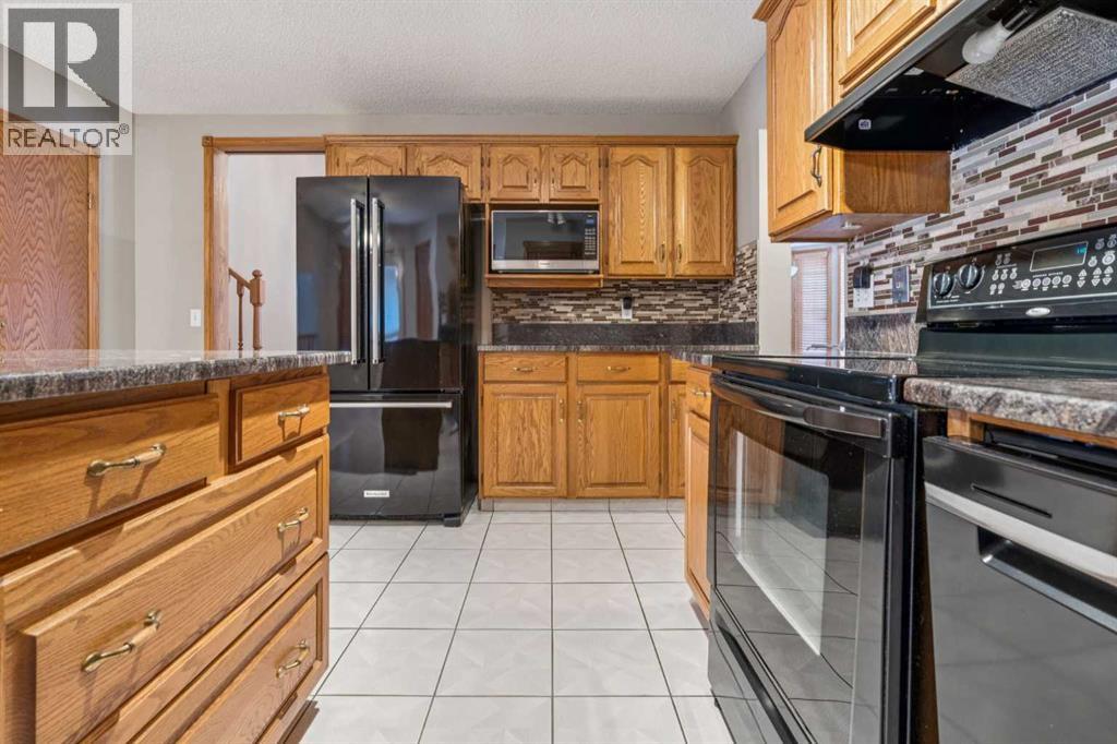 7117 California Boulevard NE - 12