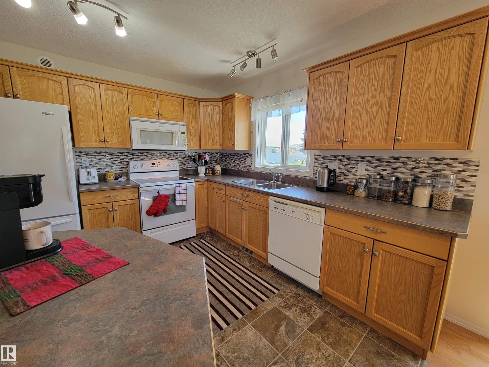 #410 7001 Northview DR — photo 15