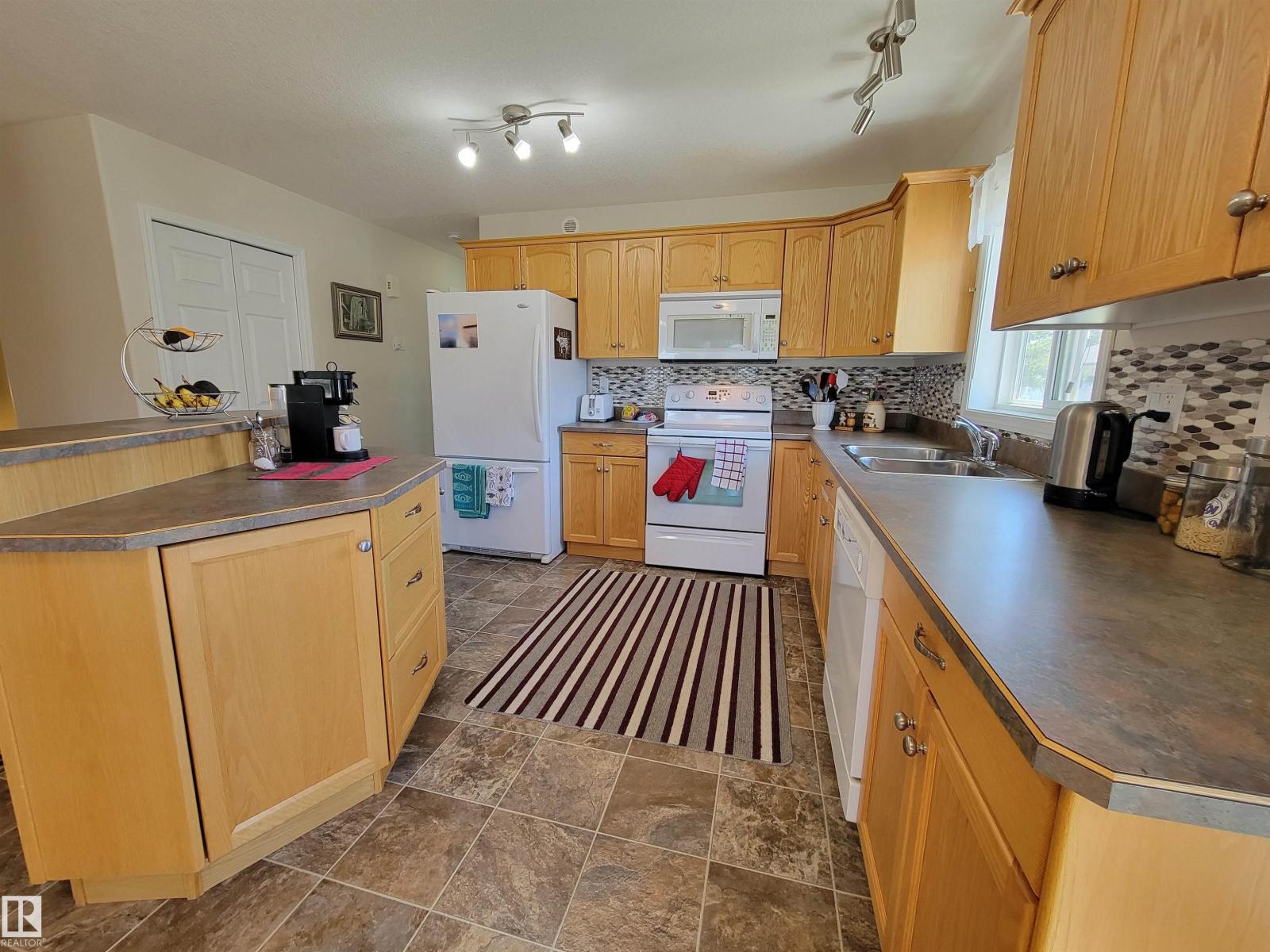 #410 7001 Northview DR — photo 14