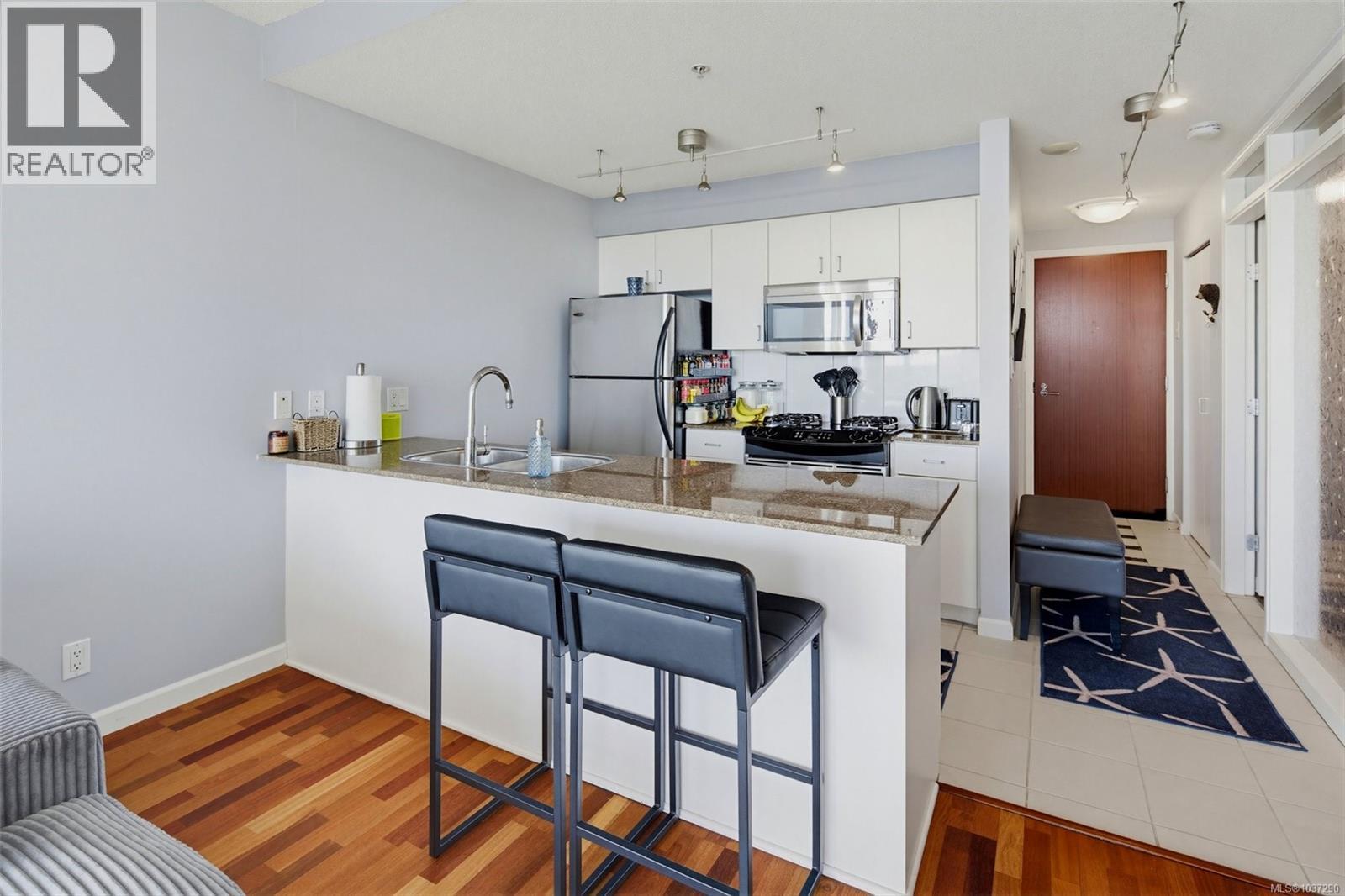 #1014 160 Wilson St - 9