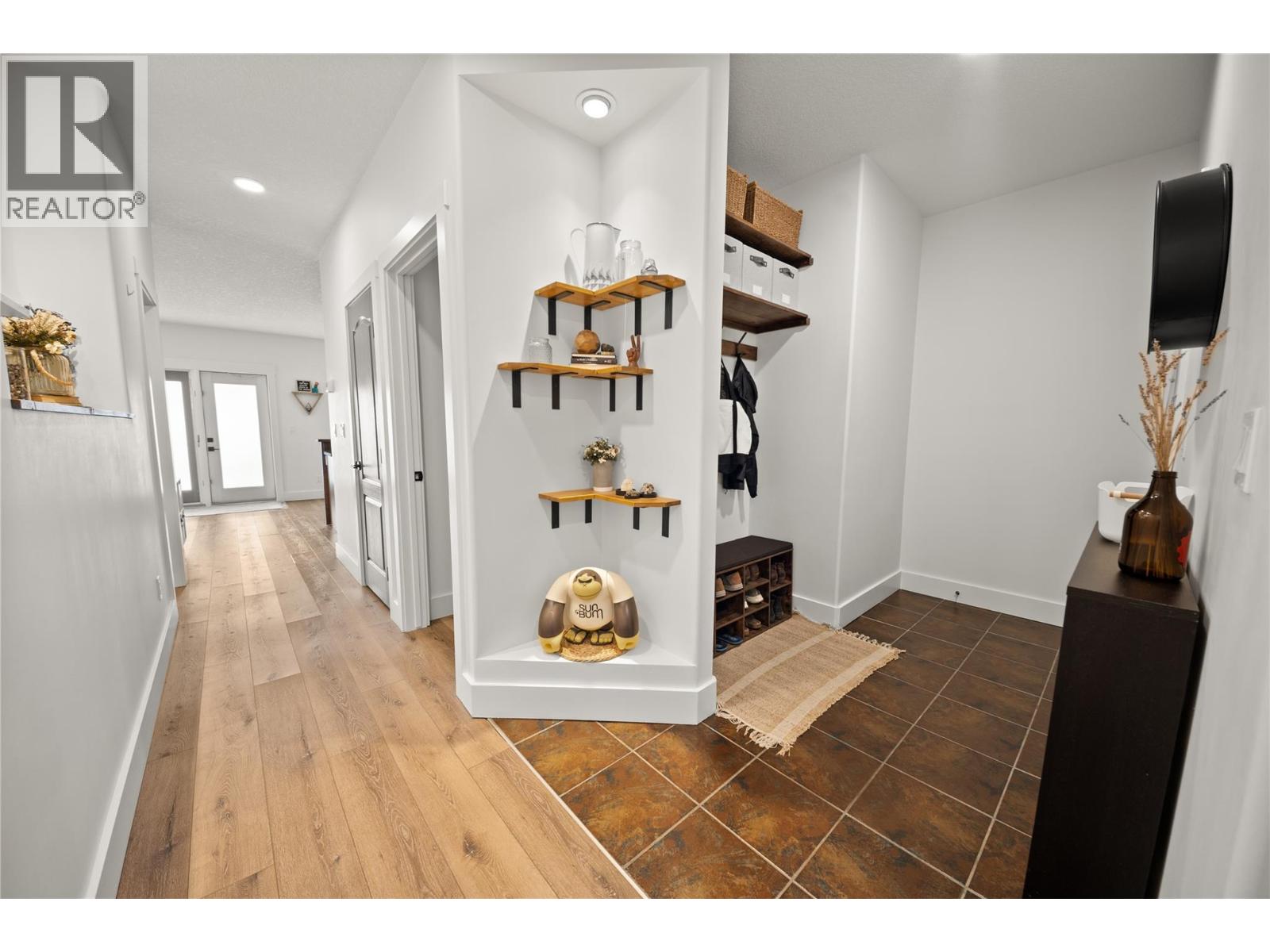 #501 7337 PROSPECTOR Avenue - 5