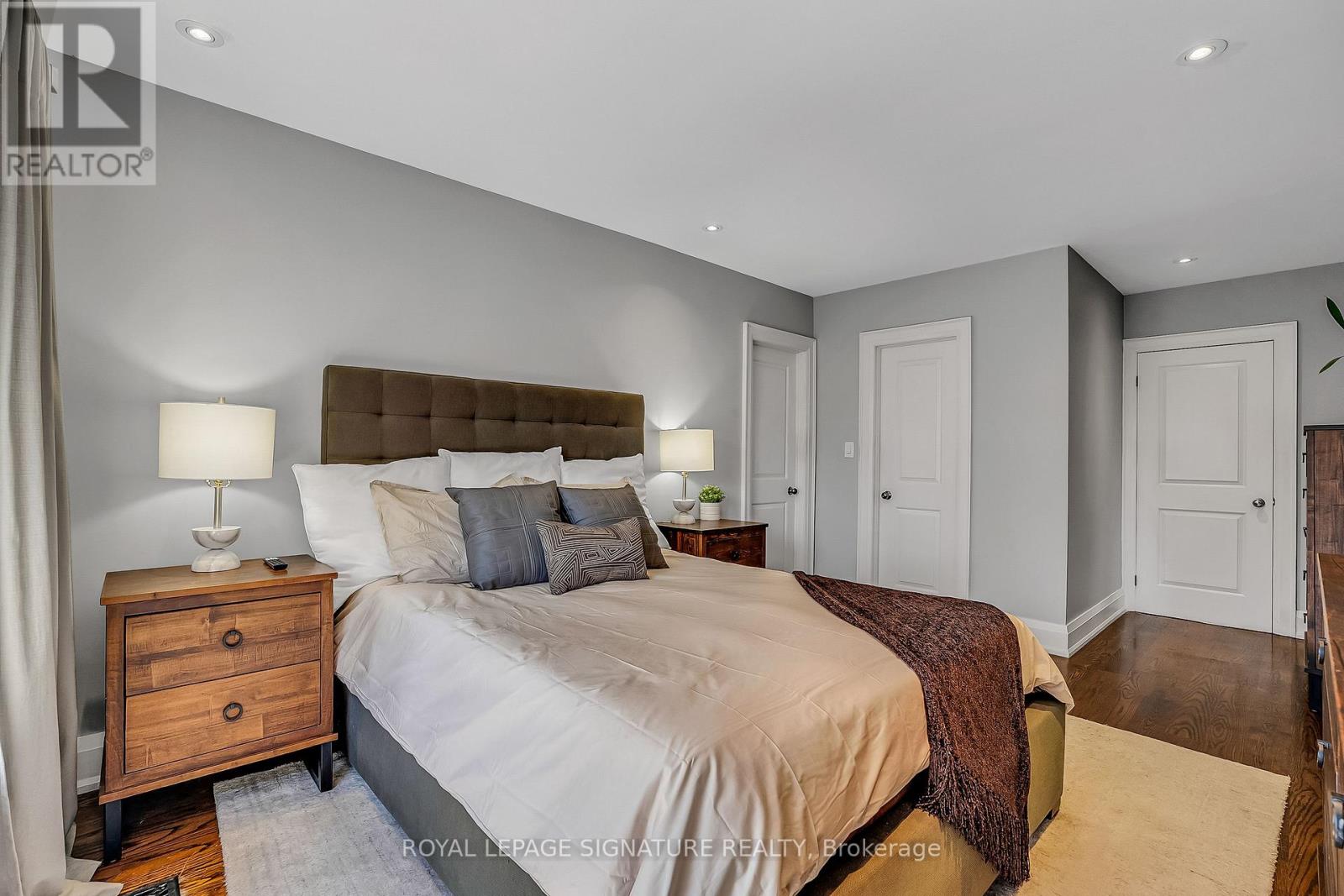 473 HILLSDALE AVENUE E - 21