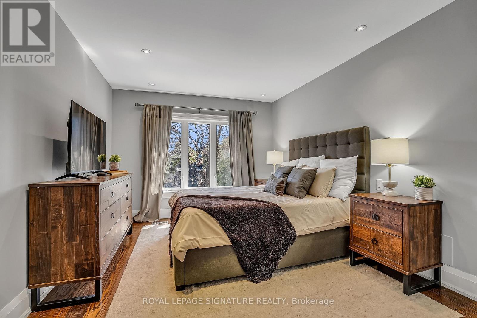 473 HILLSDALE AVENUE E - 20