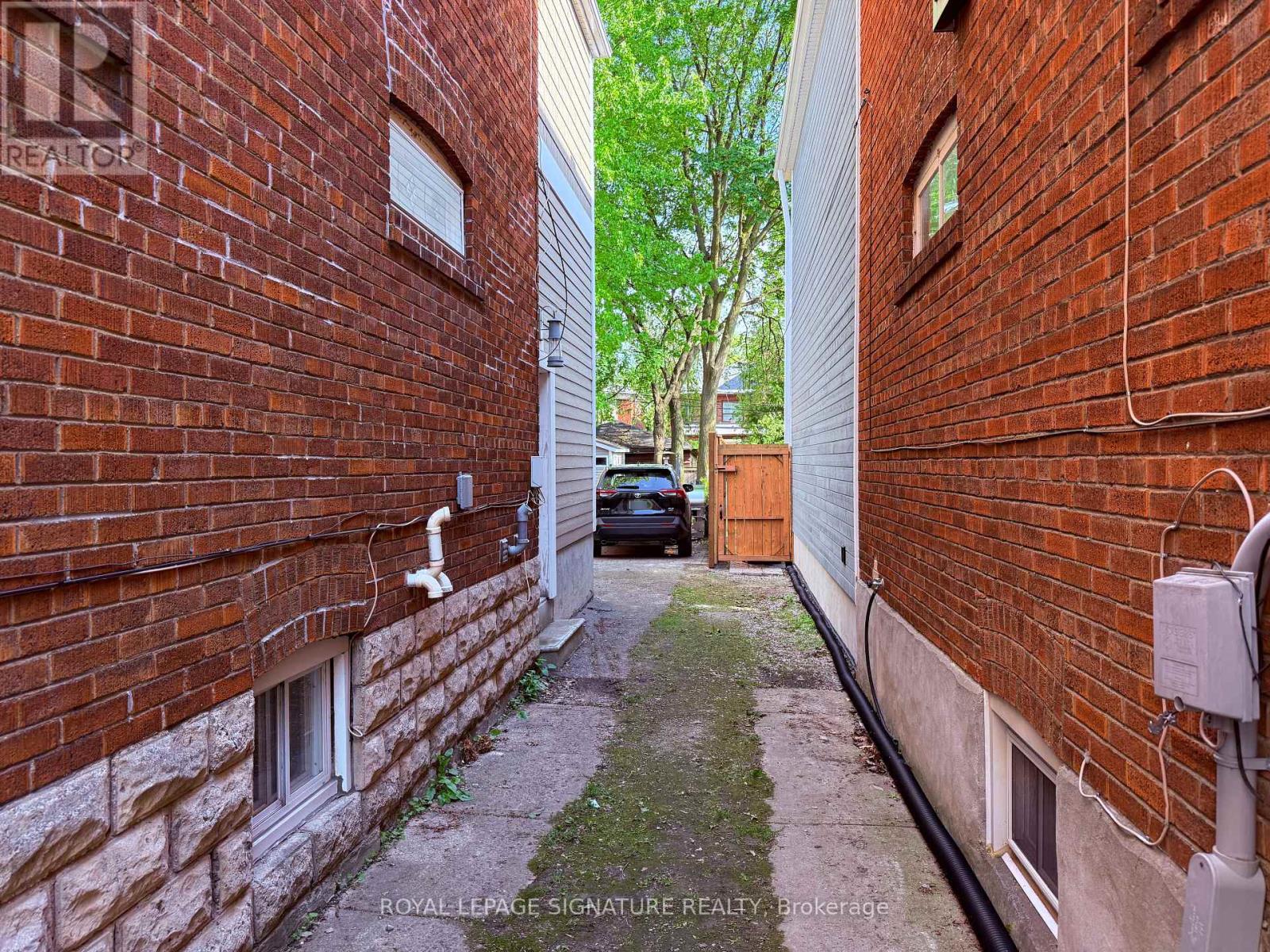 473 HILLSDALE AVENUE E - 49
