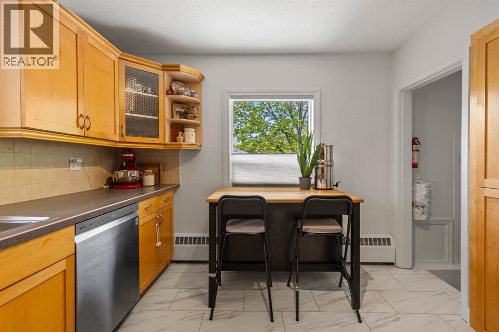 2615 17A Street SW - 12