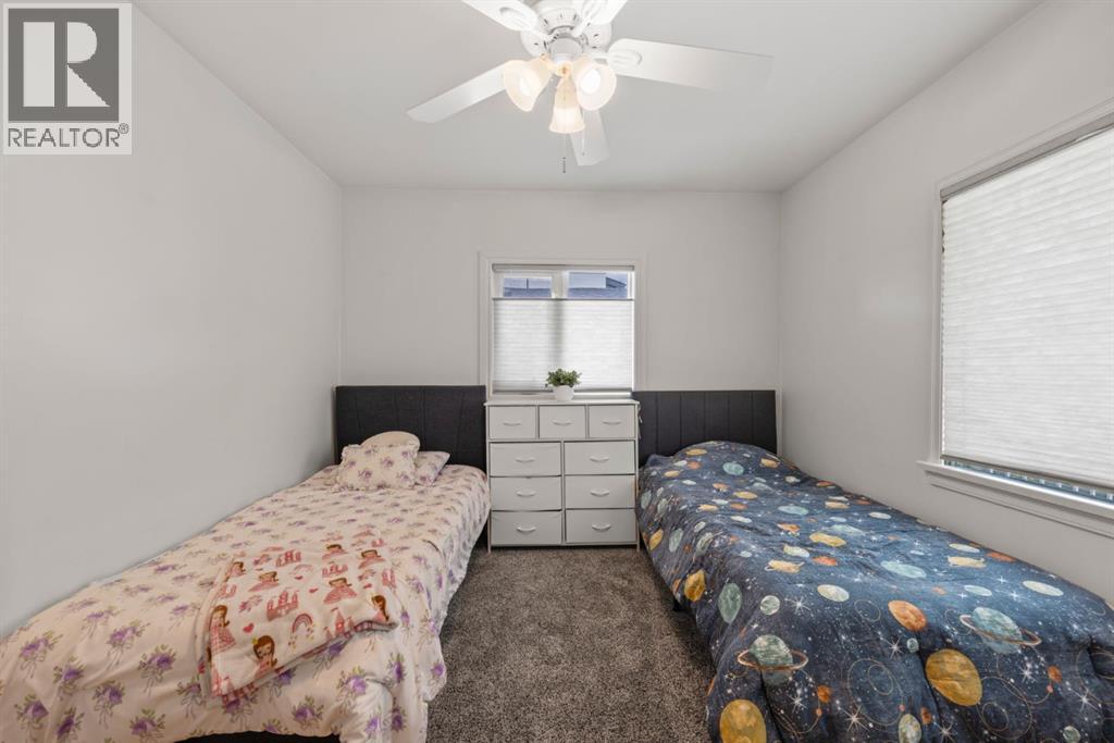 2615 17A Street SW - 18