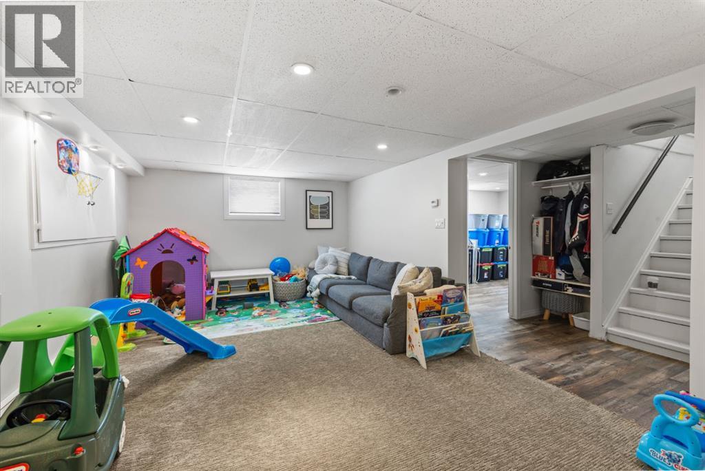 2615 17A Street SW - 22