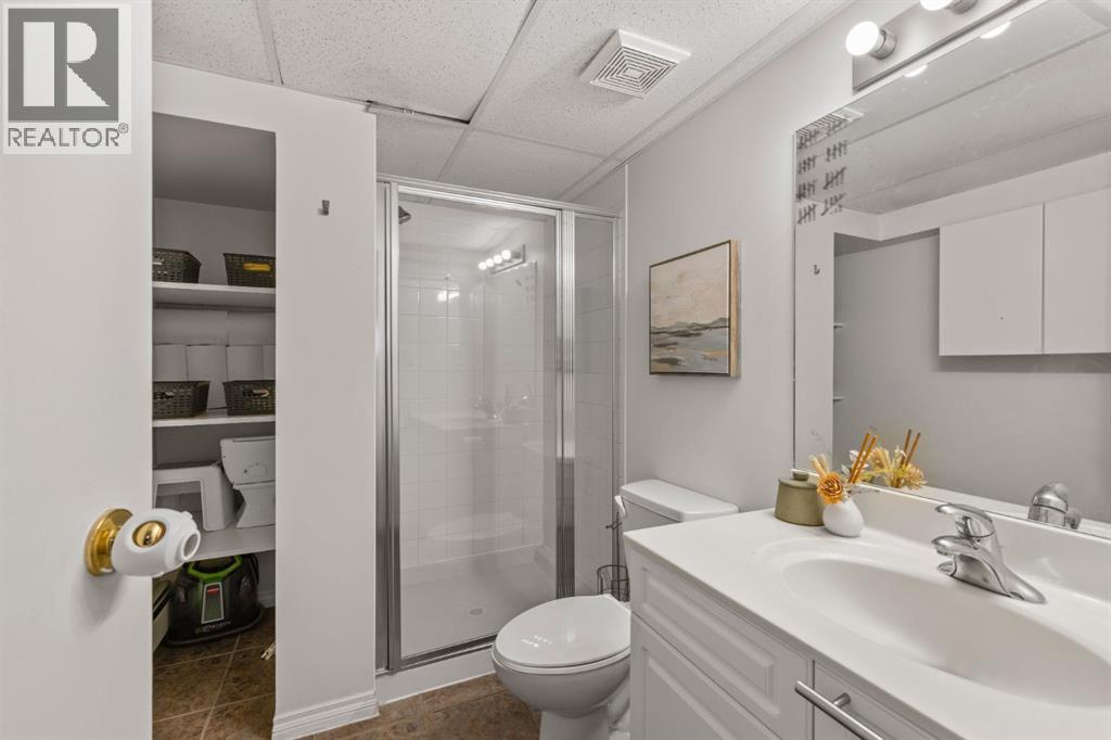 2615 17A Street SW - 26