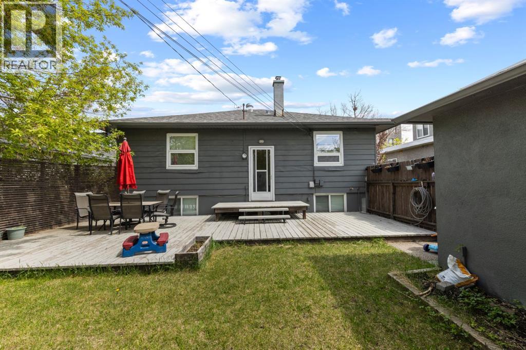 2615 17A Street SW - 29