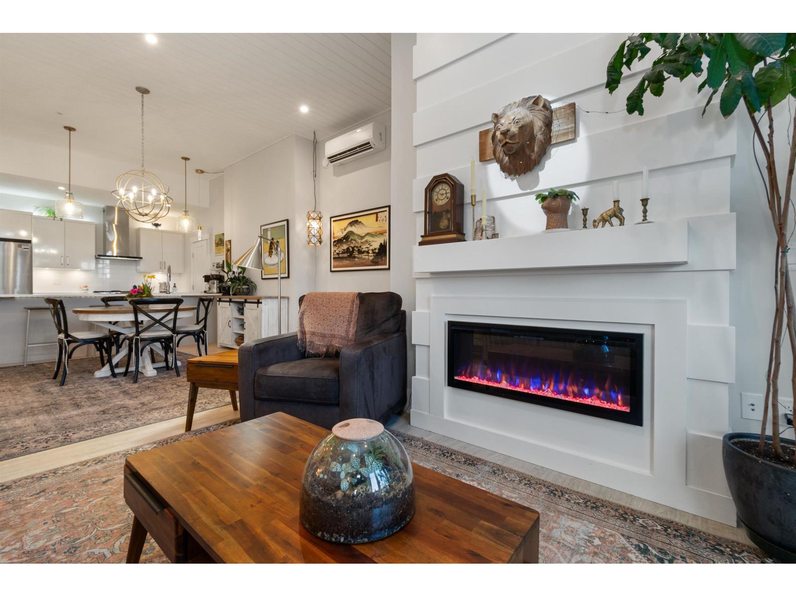 601 45745 WATSON ROAD, Sardis South, Chilliwack