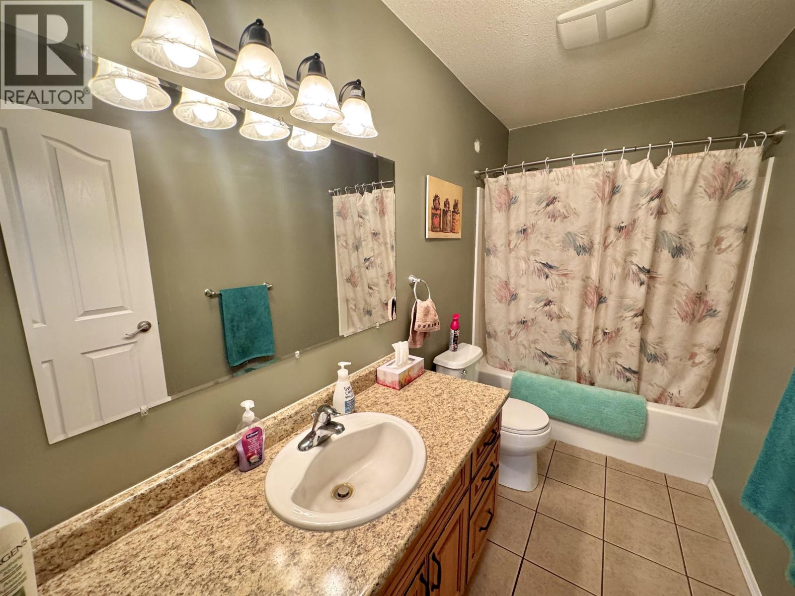 6500 GREY CRESCENT - 19