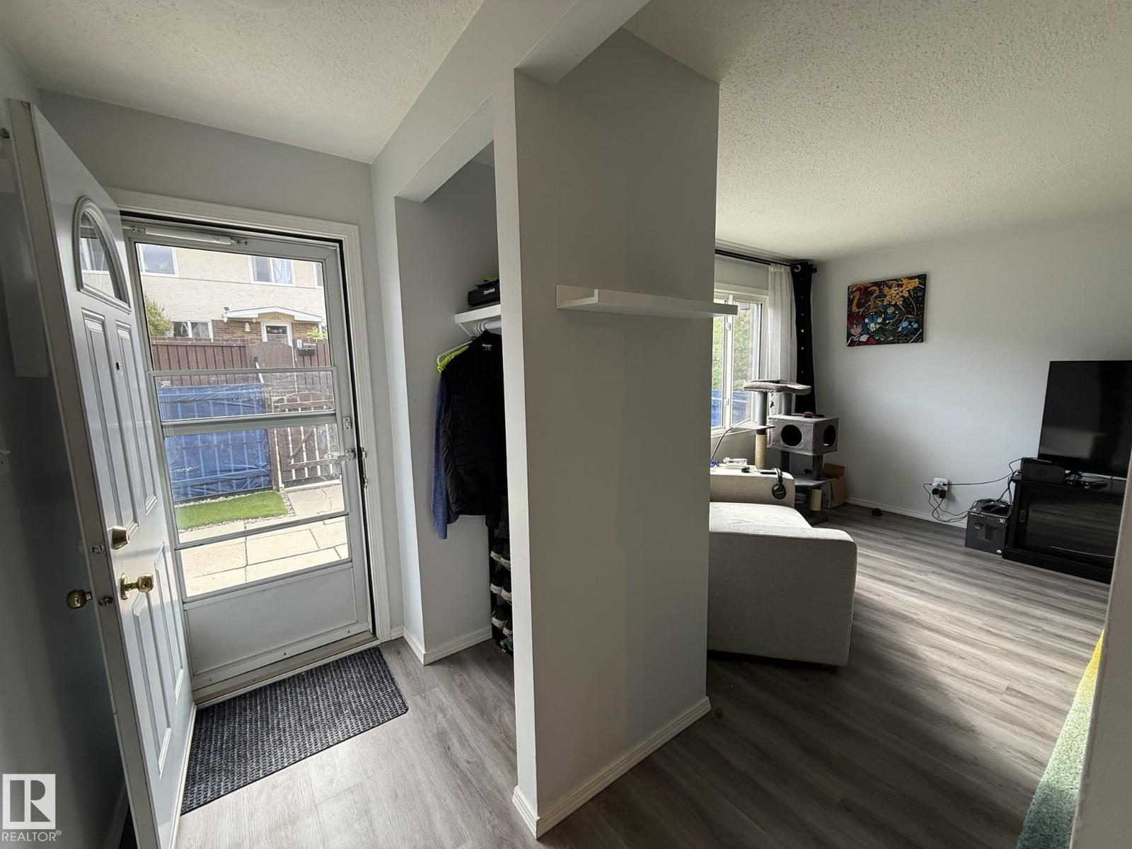 166 ROSELAND VG NW - Image 2