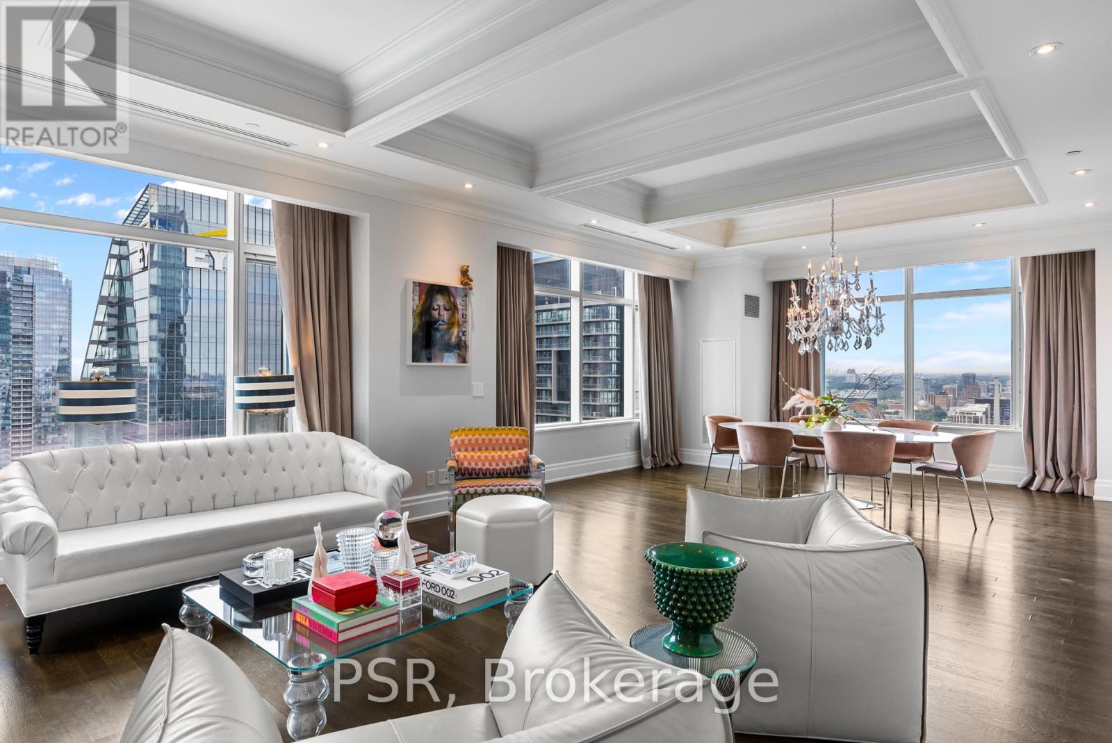 Listing photo of 3901 - 311 BAY STREET