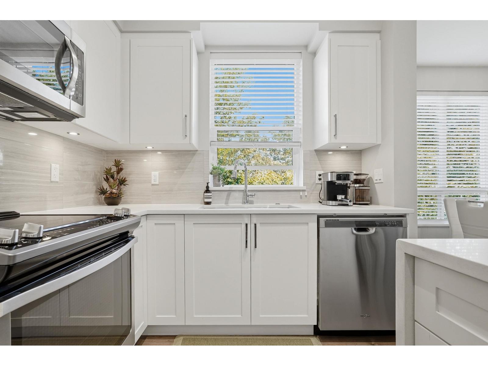 D206 20211 66 AVENUE, Langley