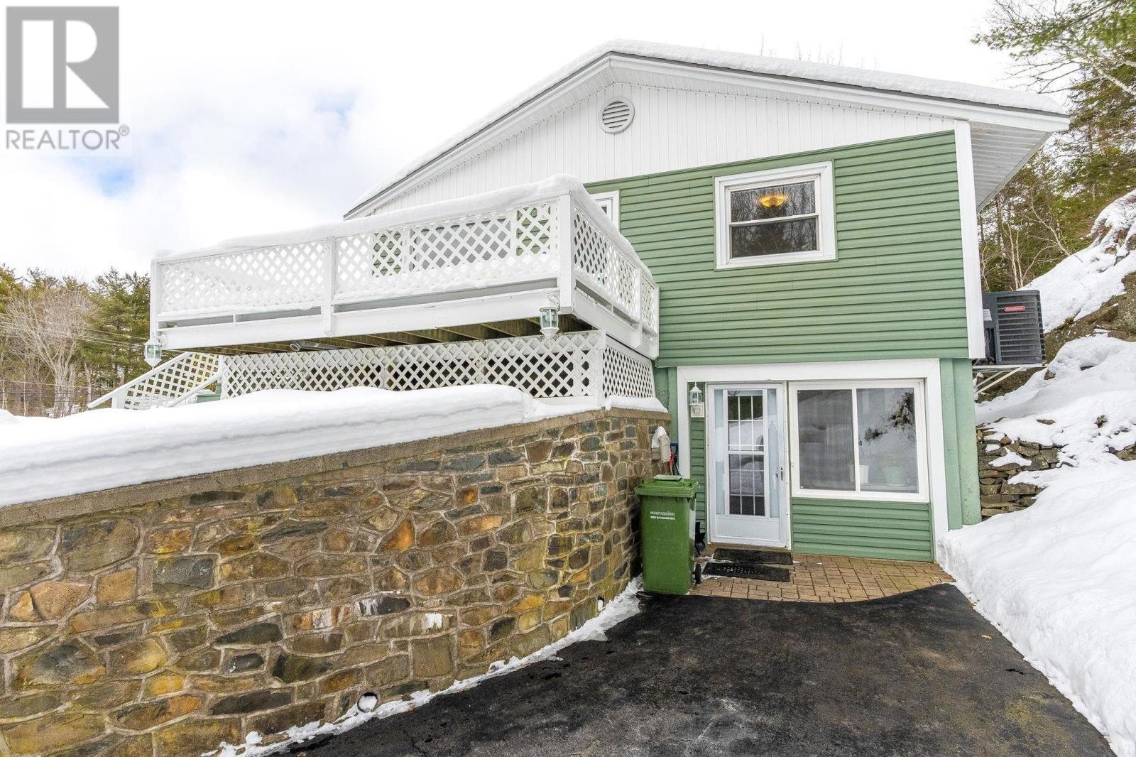 5442 Highway 2 - 49