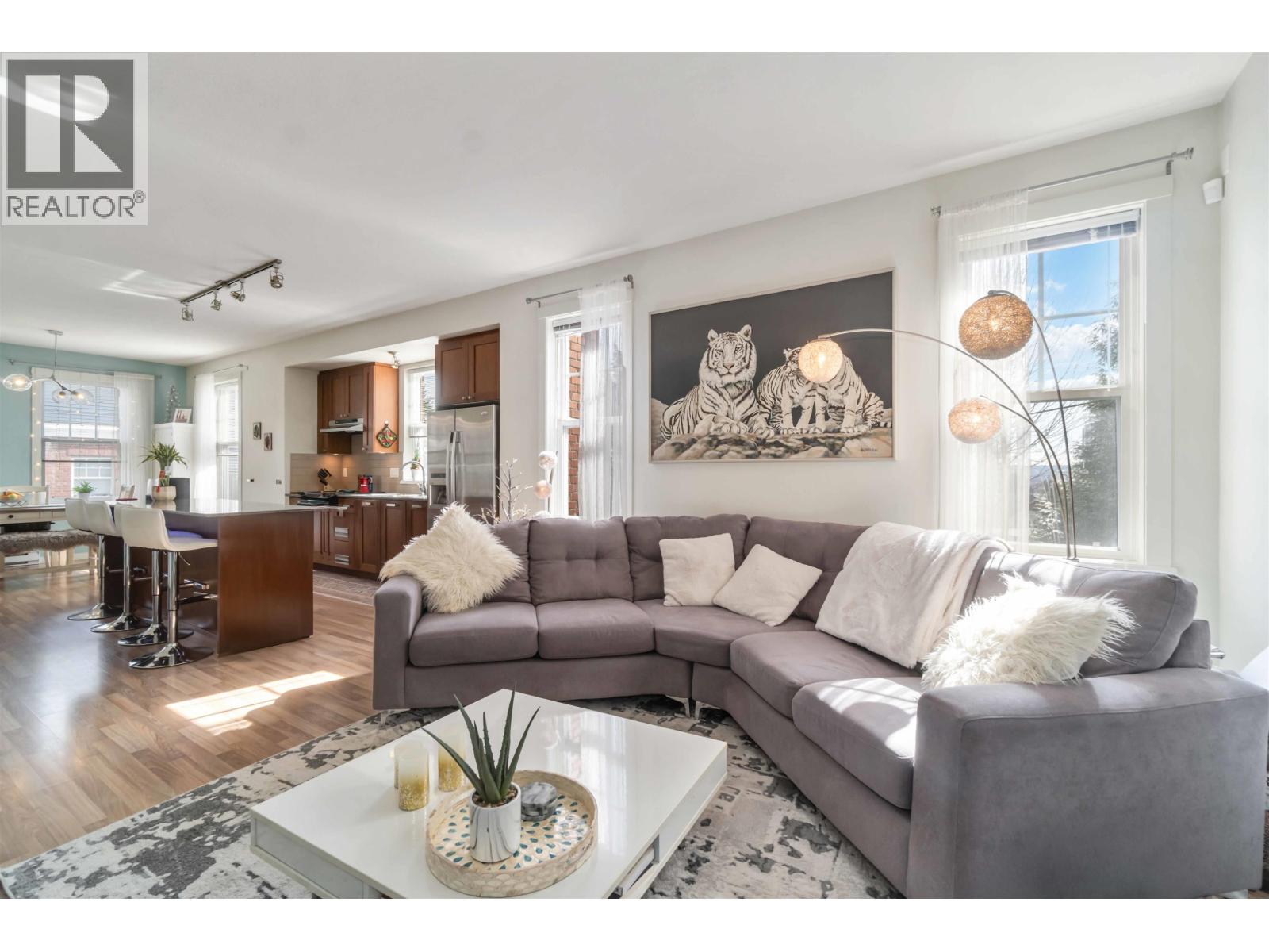 87 688 EDGAR AVENUE, Coquitlam