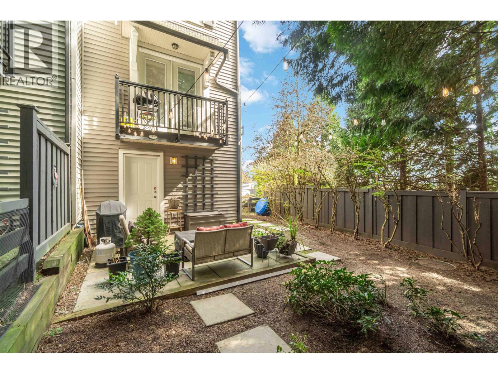 87 688 EDGAR AVENUE, Coquitlam