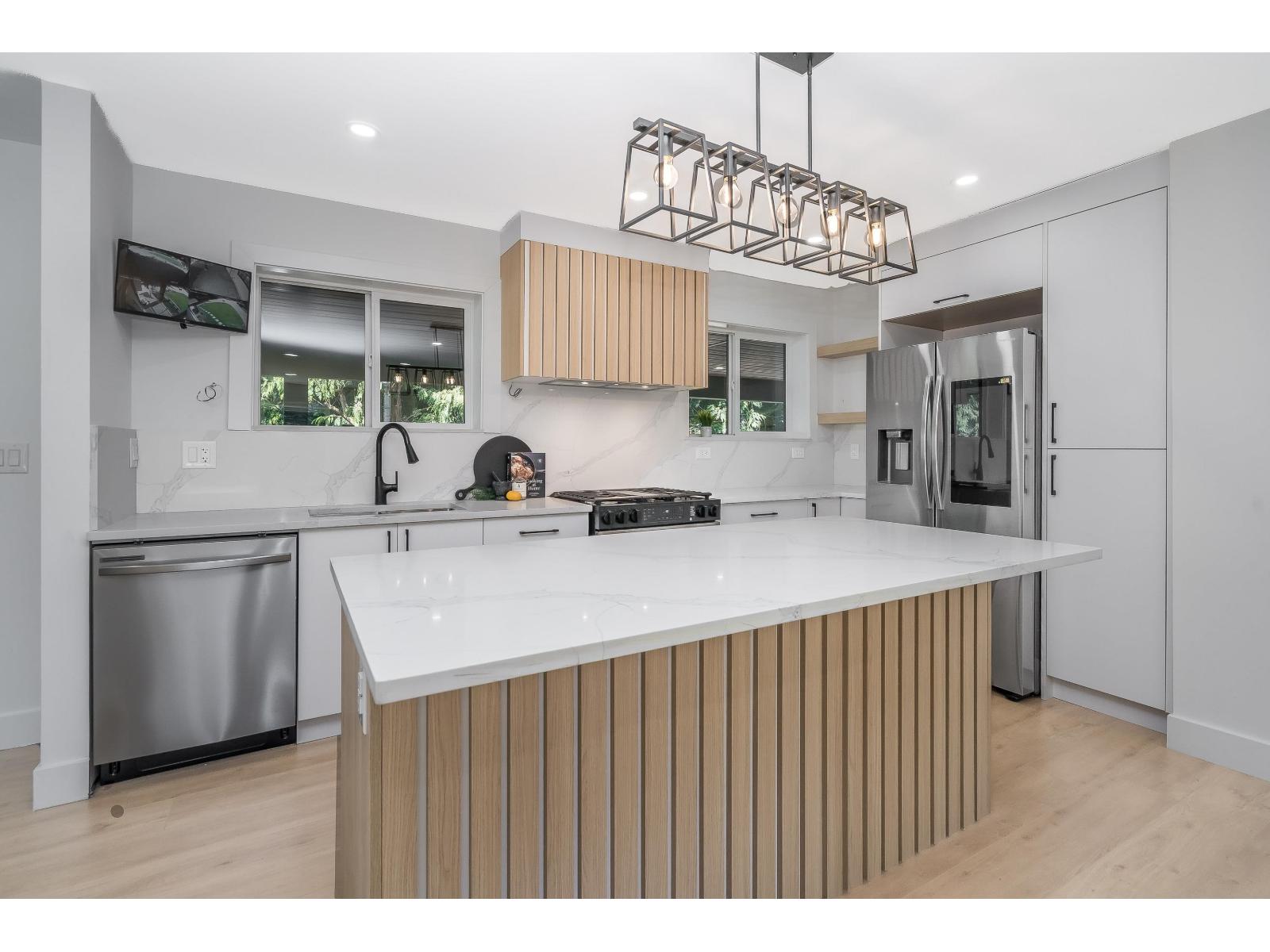 19895 38B AVENUE, Langley