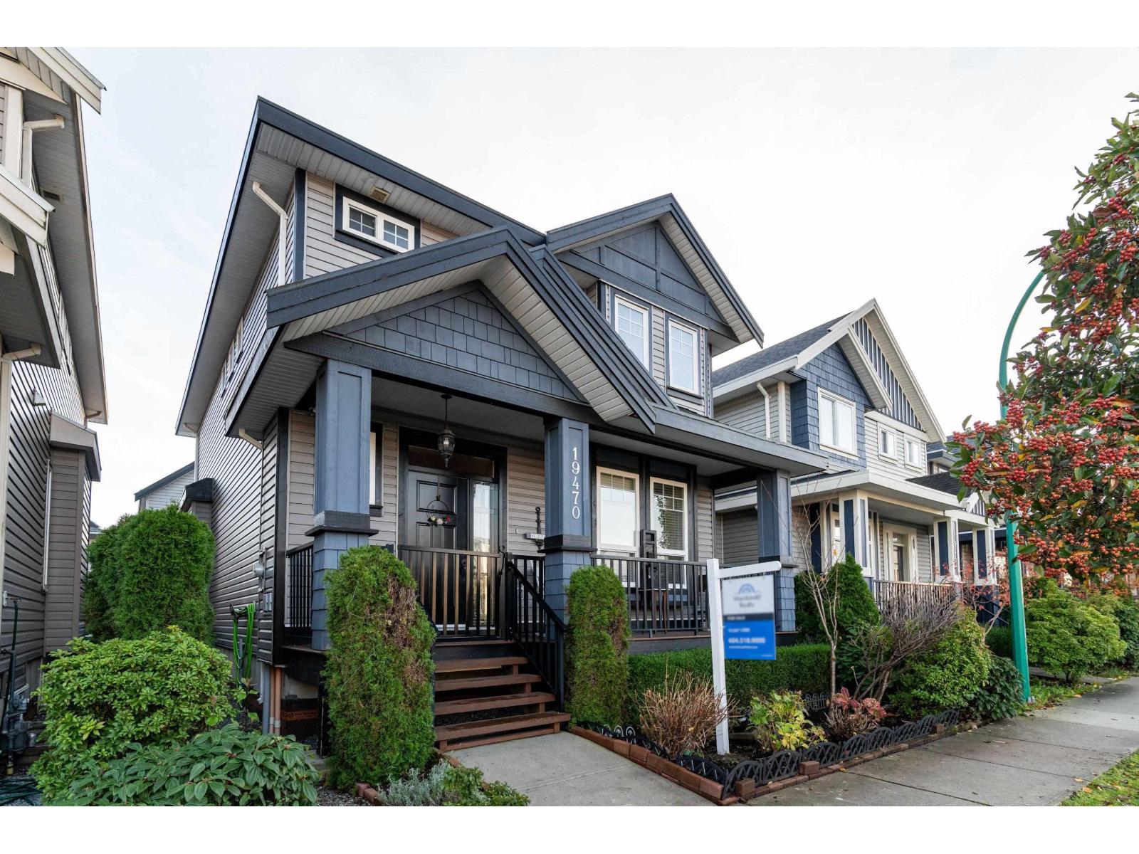 19470 72 Avenue - photo 2
