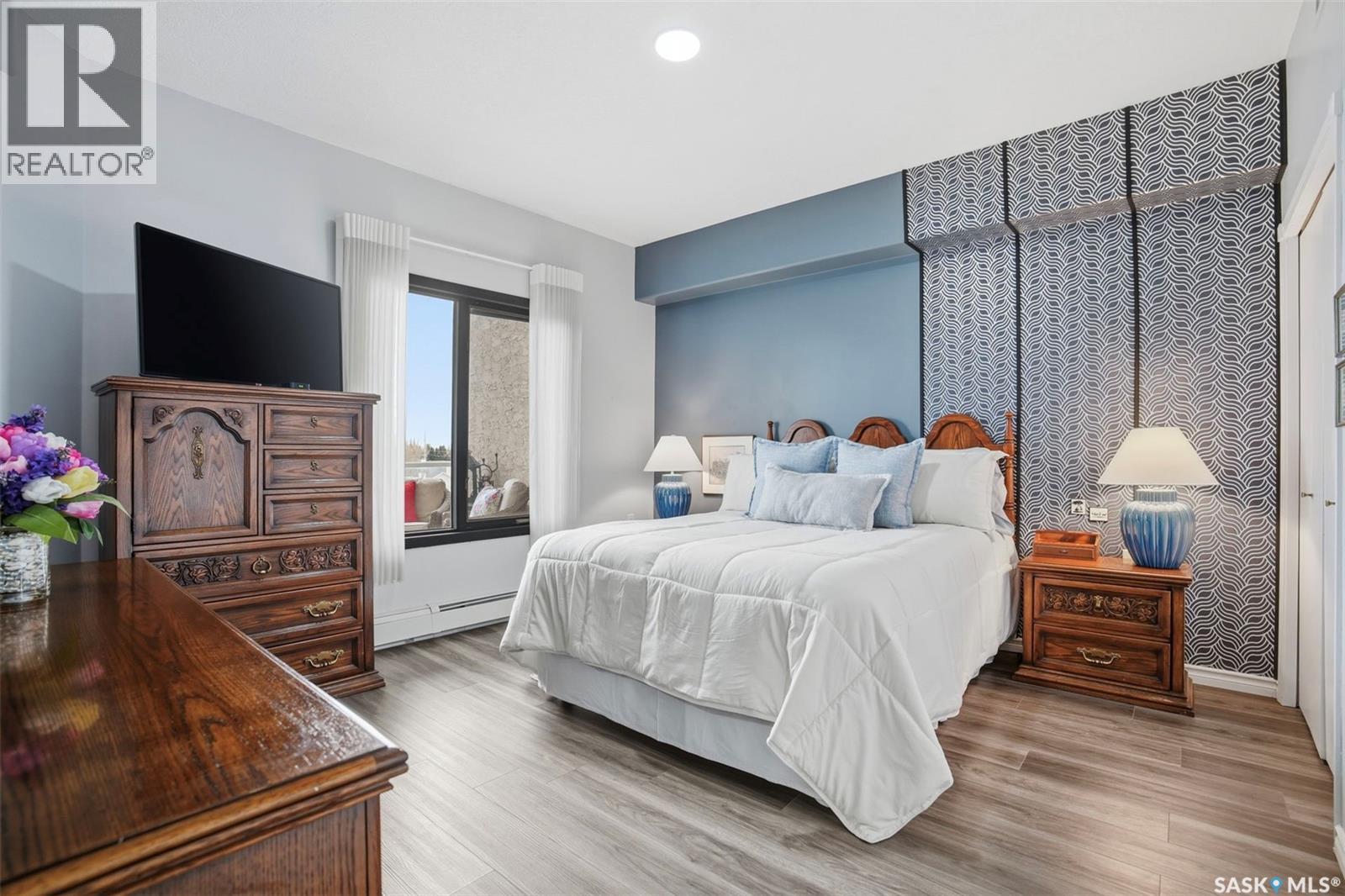 #432 325 Keevil CRESCENT - 18