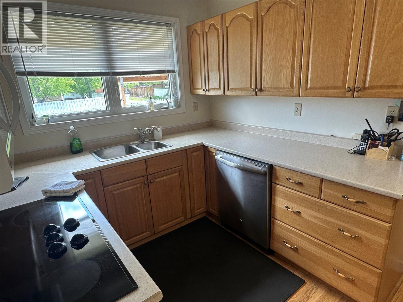 1625 113 Avenue - 5