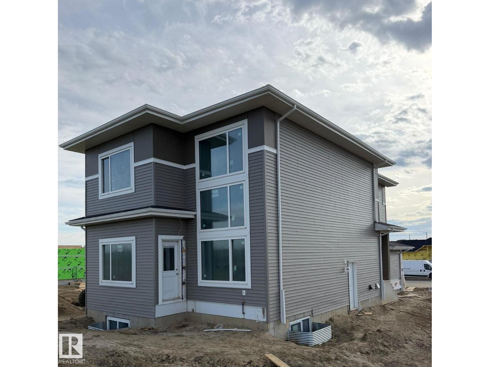 1129 starling DR NW - Image 3