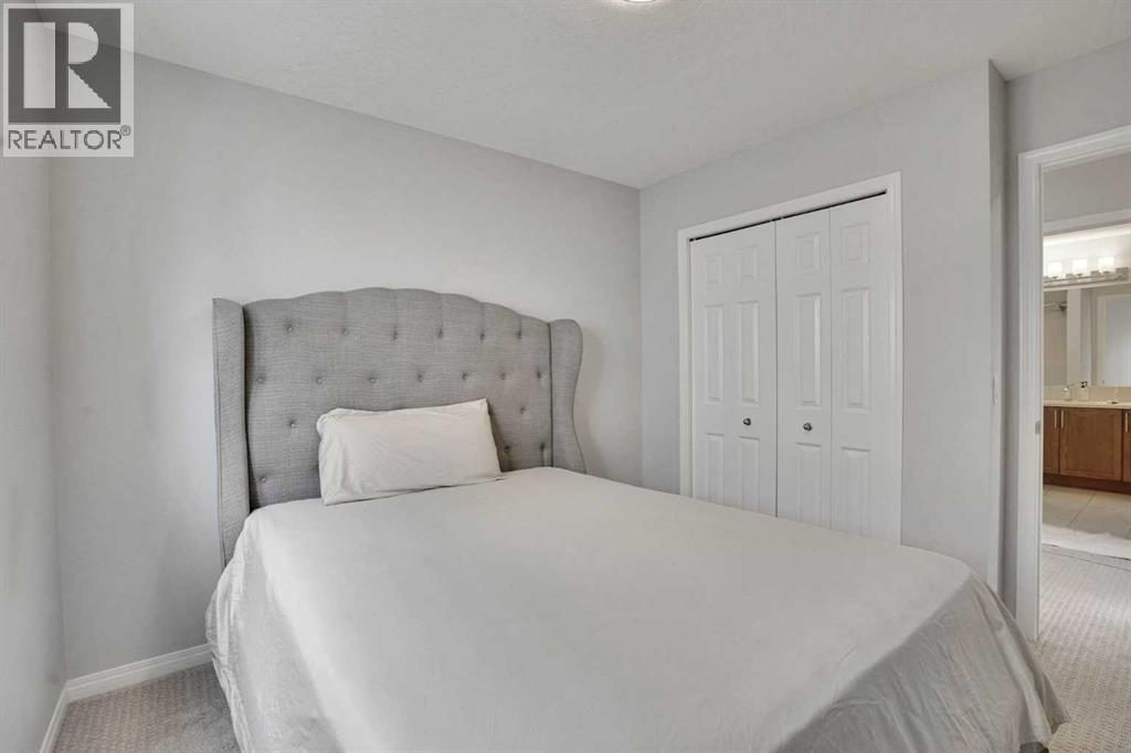 148 Savanna Close NE - 25