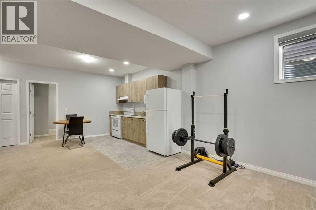 148 Savanna Close NE - 41