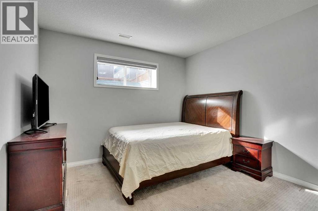 148 Savanna Close NE - 45