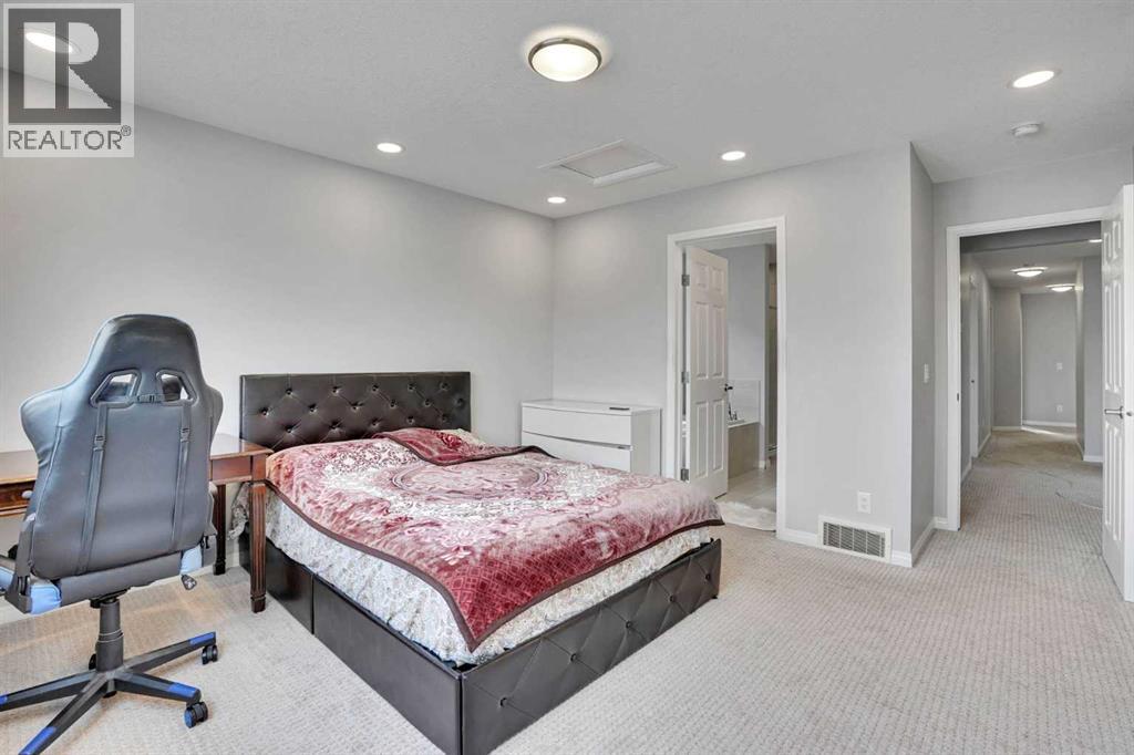 148 Savanna Close NE - 18