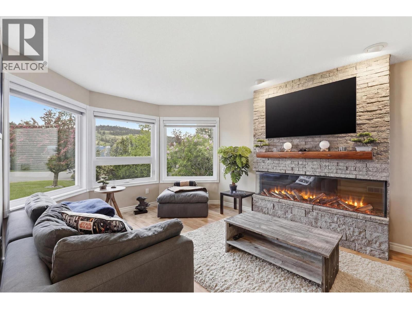 977 GARYMEDE Court - 11