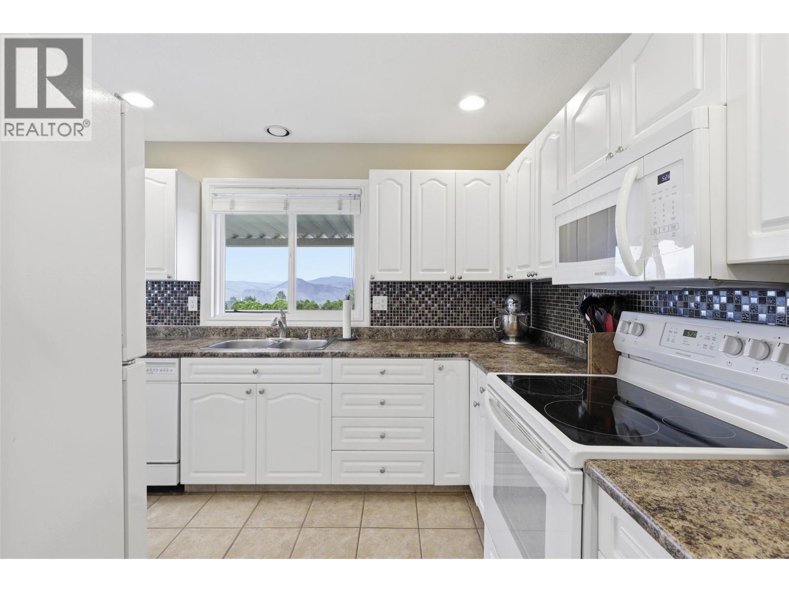 977 GARYMEDE Court - 24