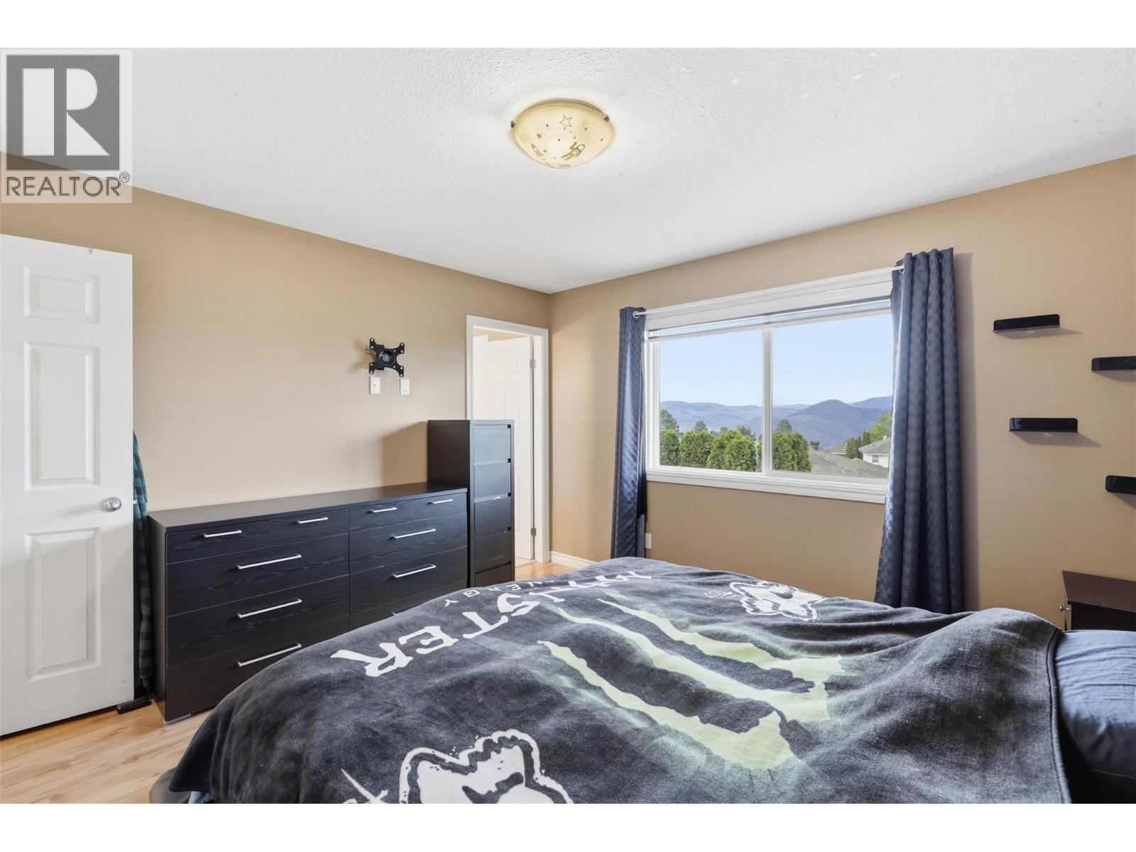 977 GARYMEDE Court - 33